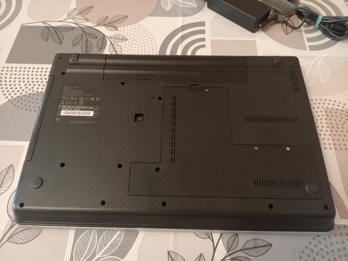 Lenovo e525 - 3