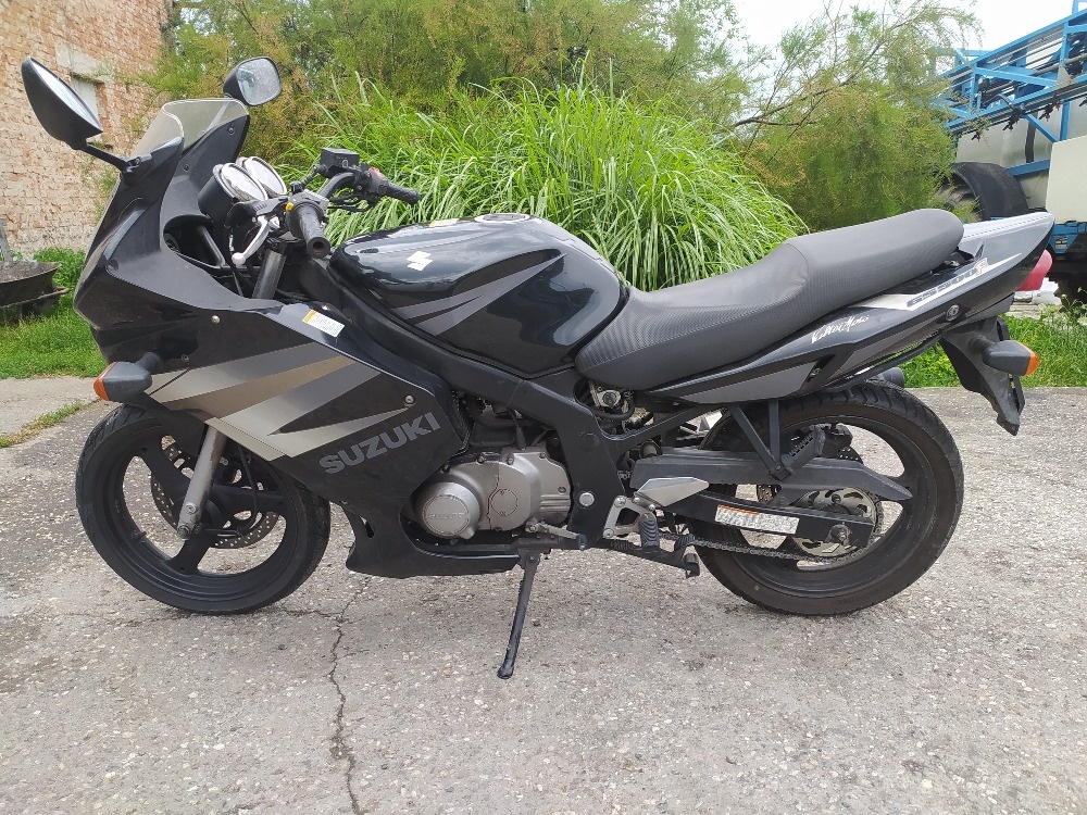 Suzuki GS 500F - 3