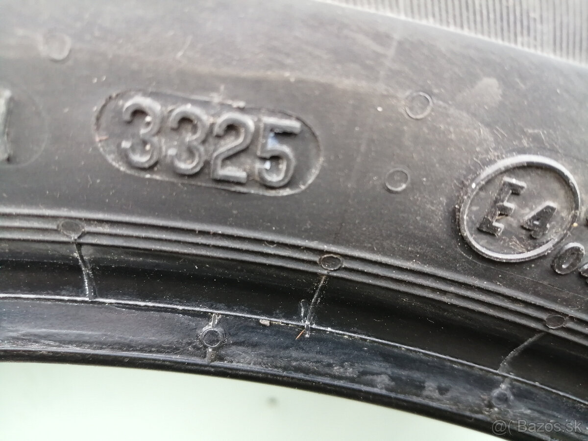 PREDÁM PNEU.215/55/R17 - 3