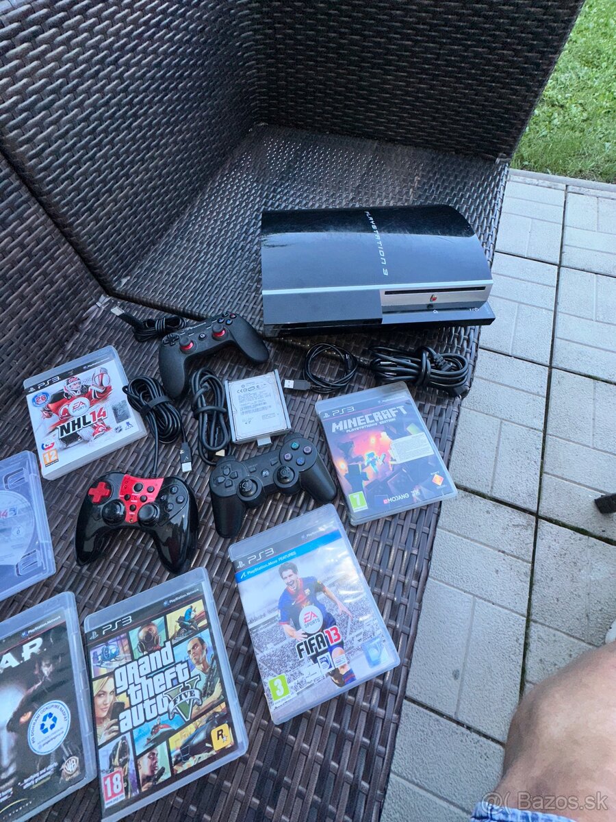 Predám Sony PlayStation 3, 80gb hardisk, - 3