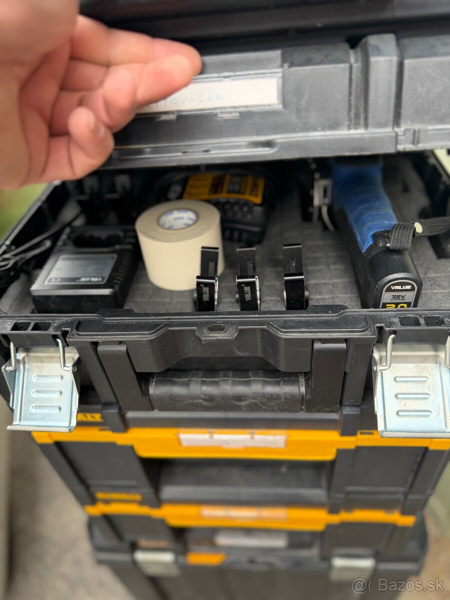 Kufre DeWalt - 3