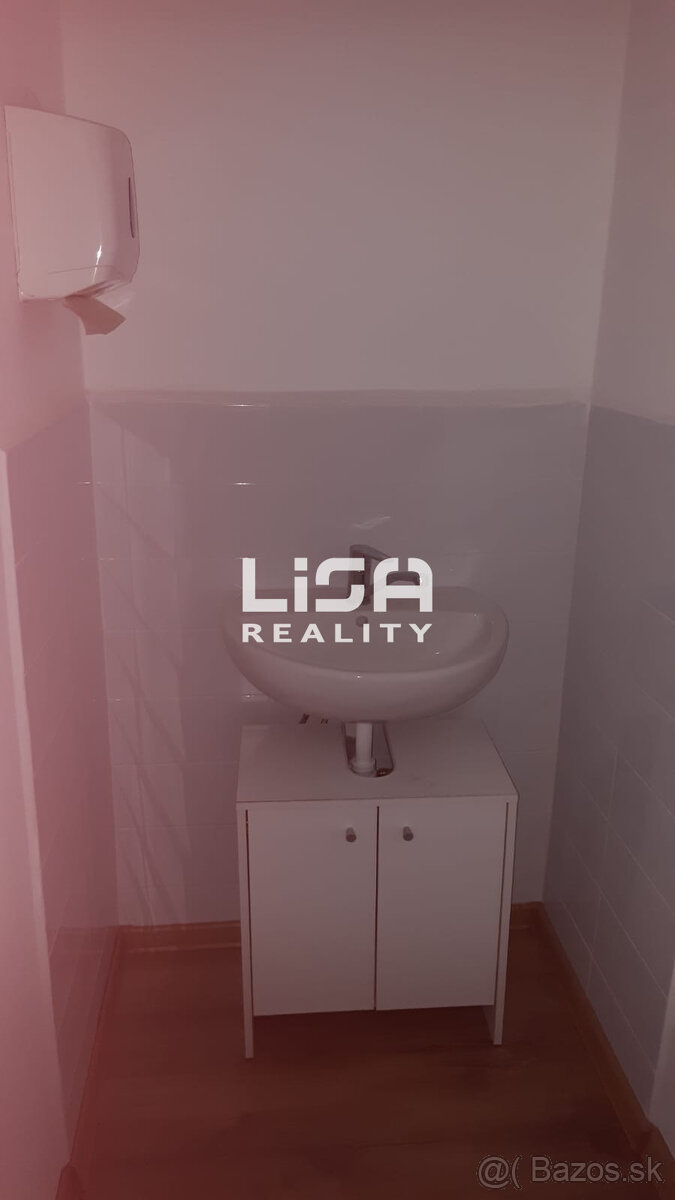 Prenájom kancelárskych priestorov v exponovanej časti Bánov - 3