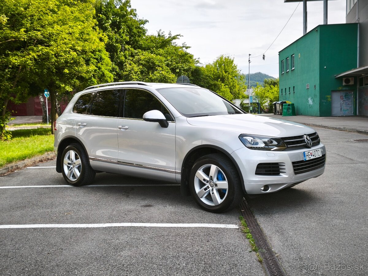 VW TOUAREG 3,0tdi 4x4-PANORAMA-TAZNE-KOŽA - 3