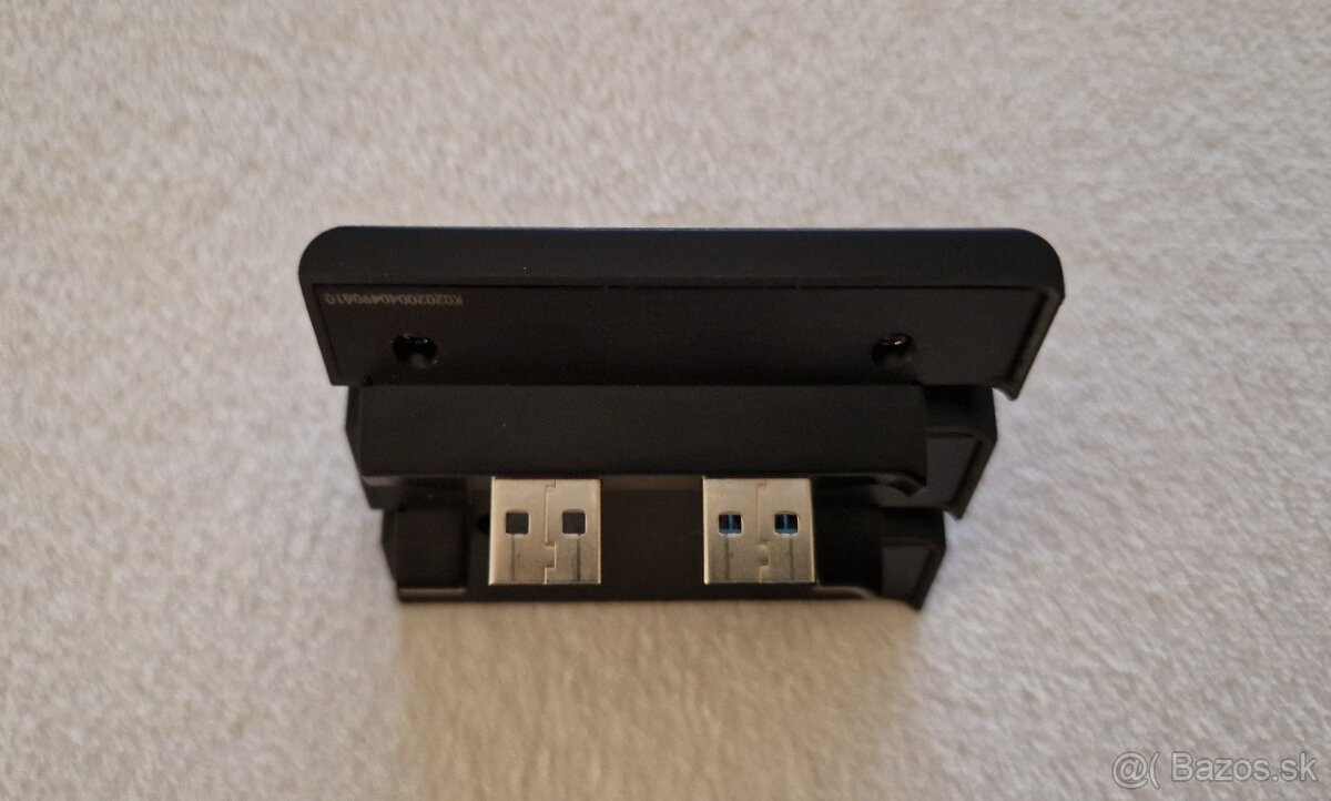 PS4 Pro: USB hub - 3