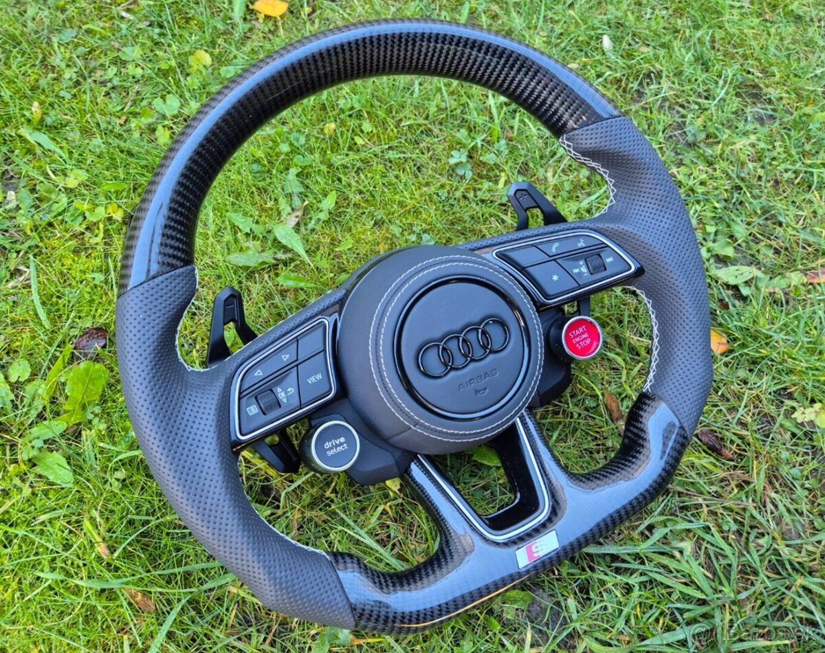 -AUDI R8 VOLANT SPORTOVY START/STOP - DRIVE SELECT - 3