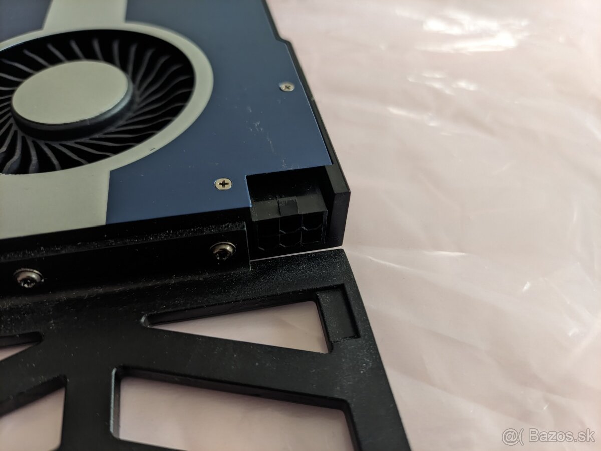 AMD Radeon Pro W5500 8GB - 3