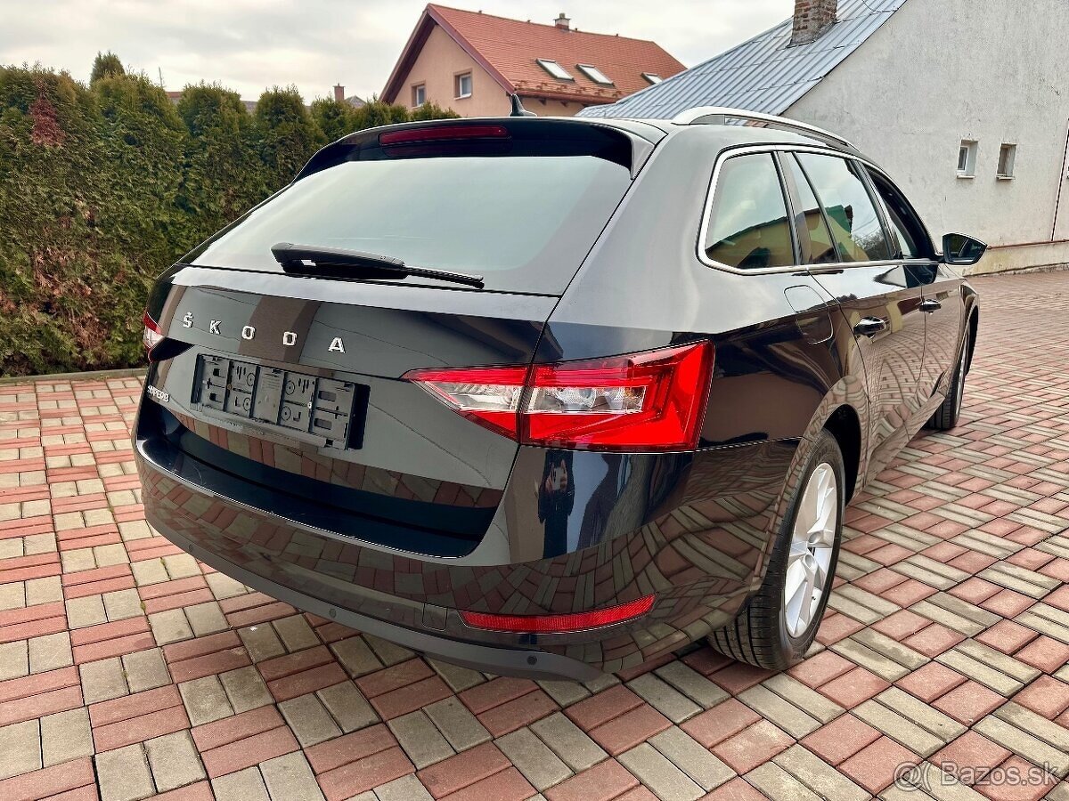 Škoda Superb III Combi Facelift - 3