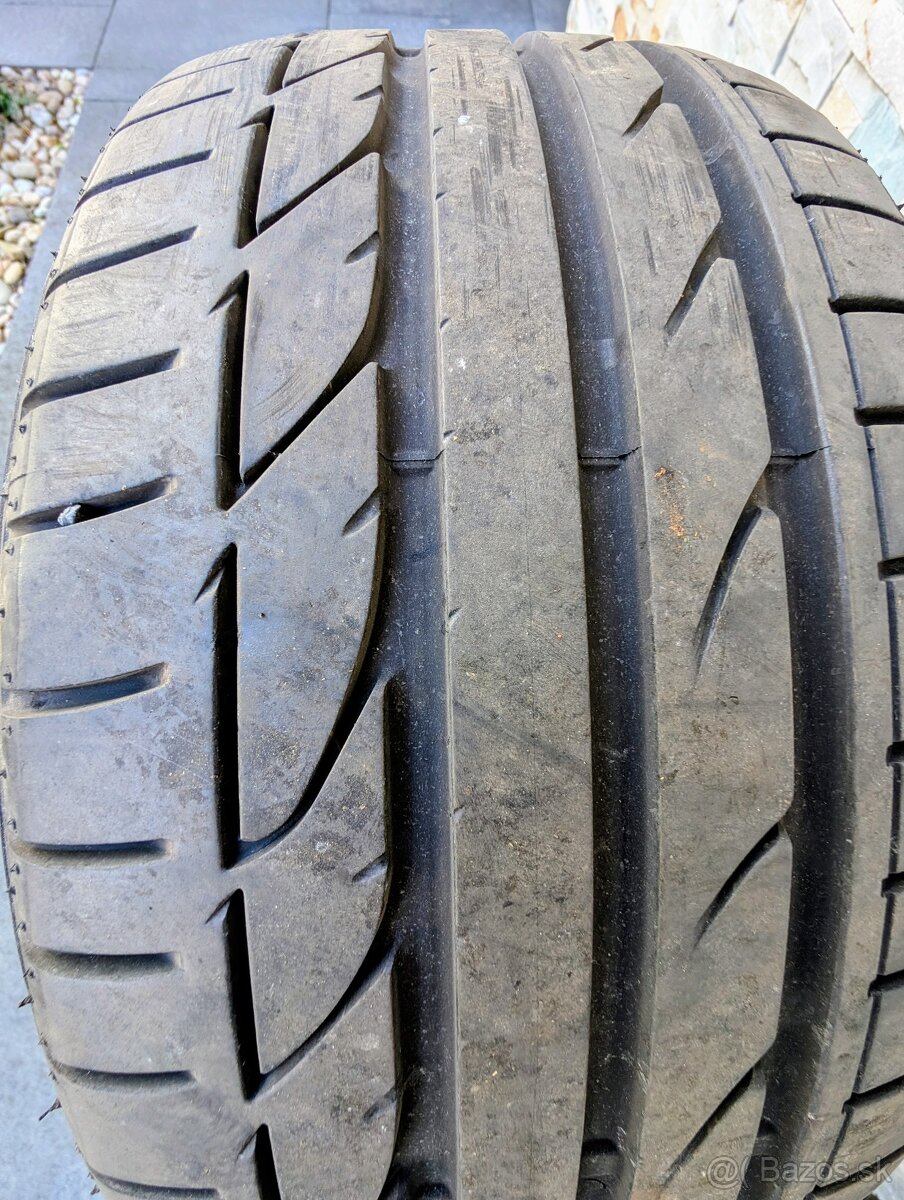 Letné pneu na Teslu 235/45 R18 - 3