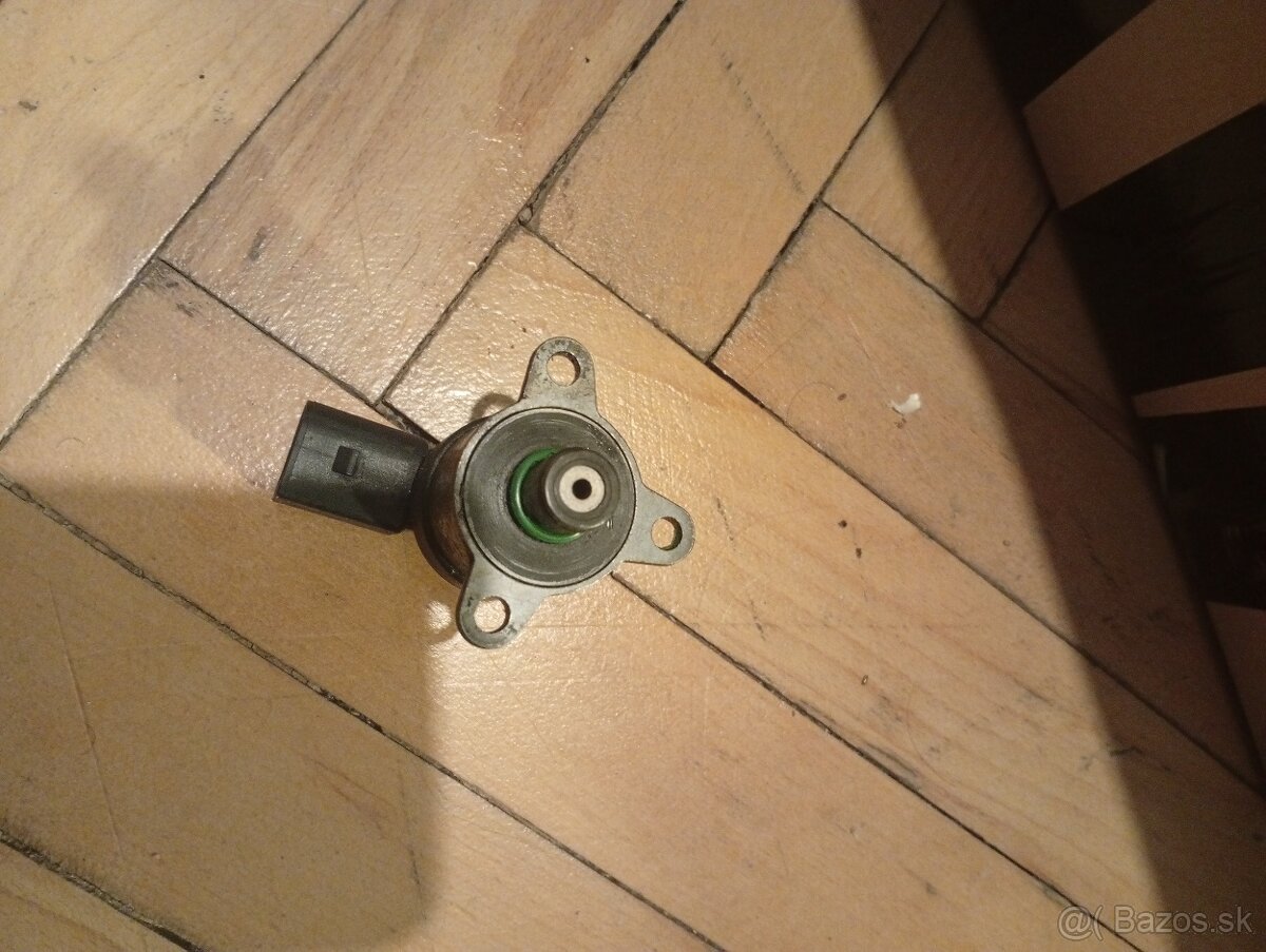 Snimače tlaku paliva 2.0-3.0D - 3