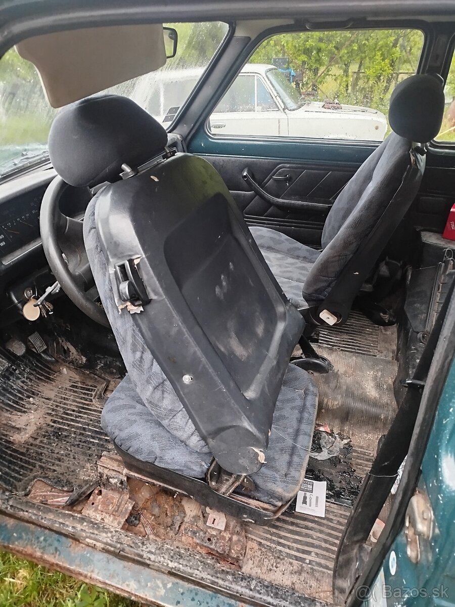 Lada niva 1.7i - 3
