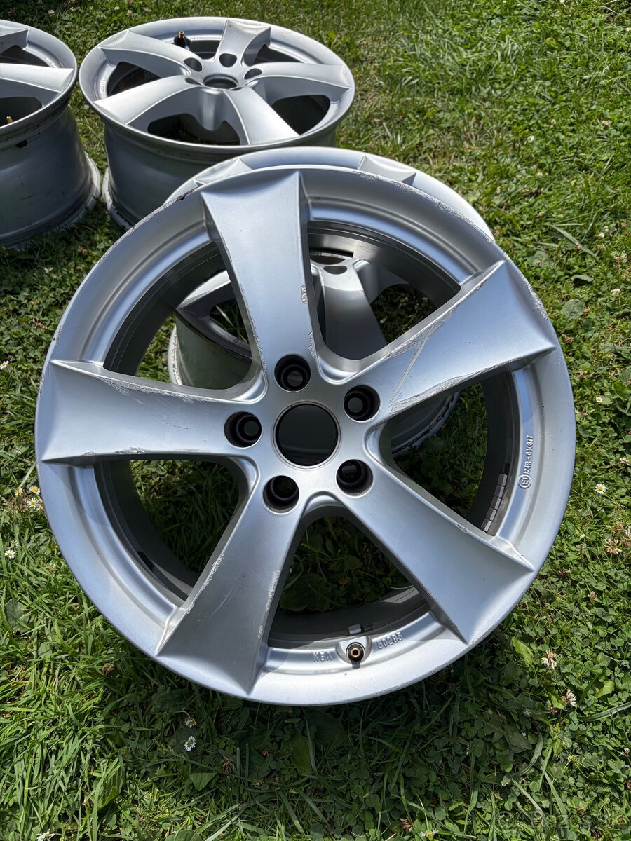 Dezent disky 5x112 R17 - 3