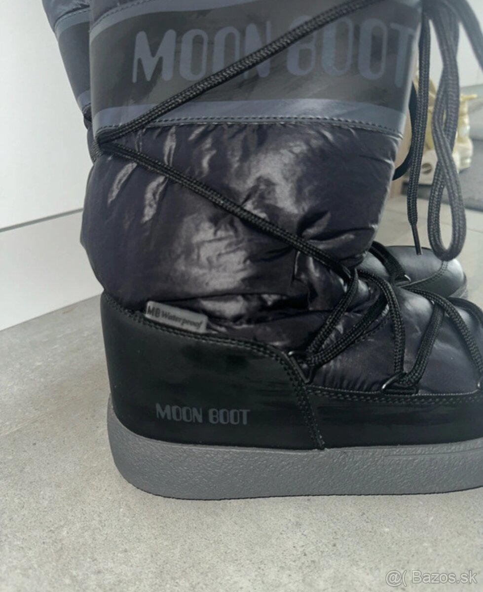Moon Boot - 3
