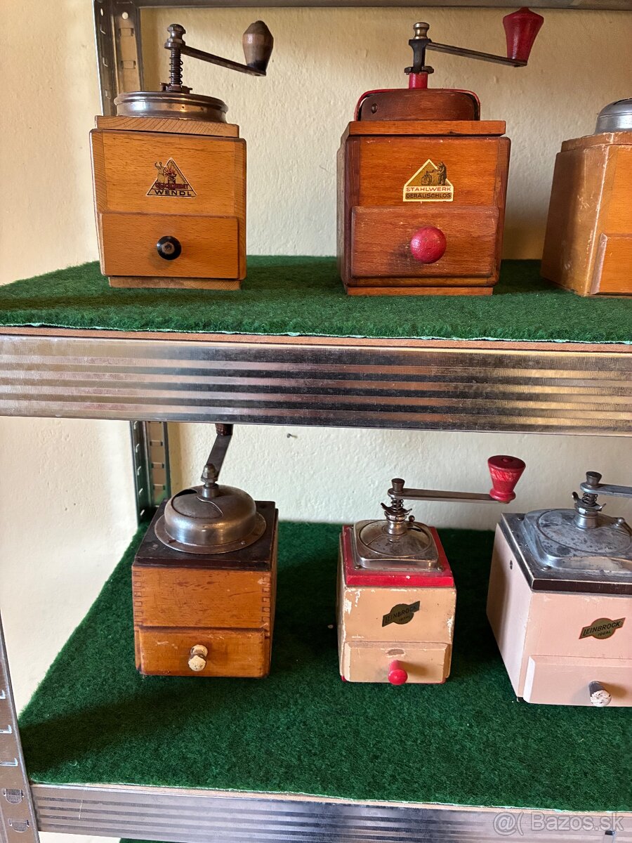 Starožitný mlynček na kávu - 3