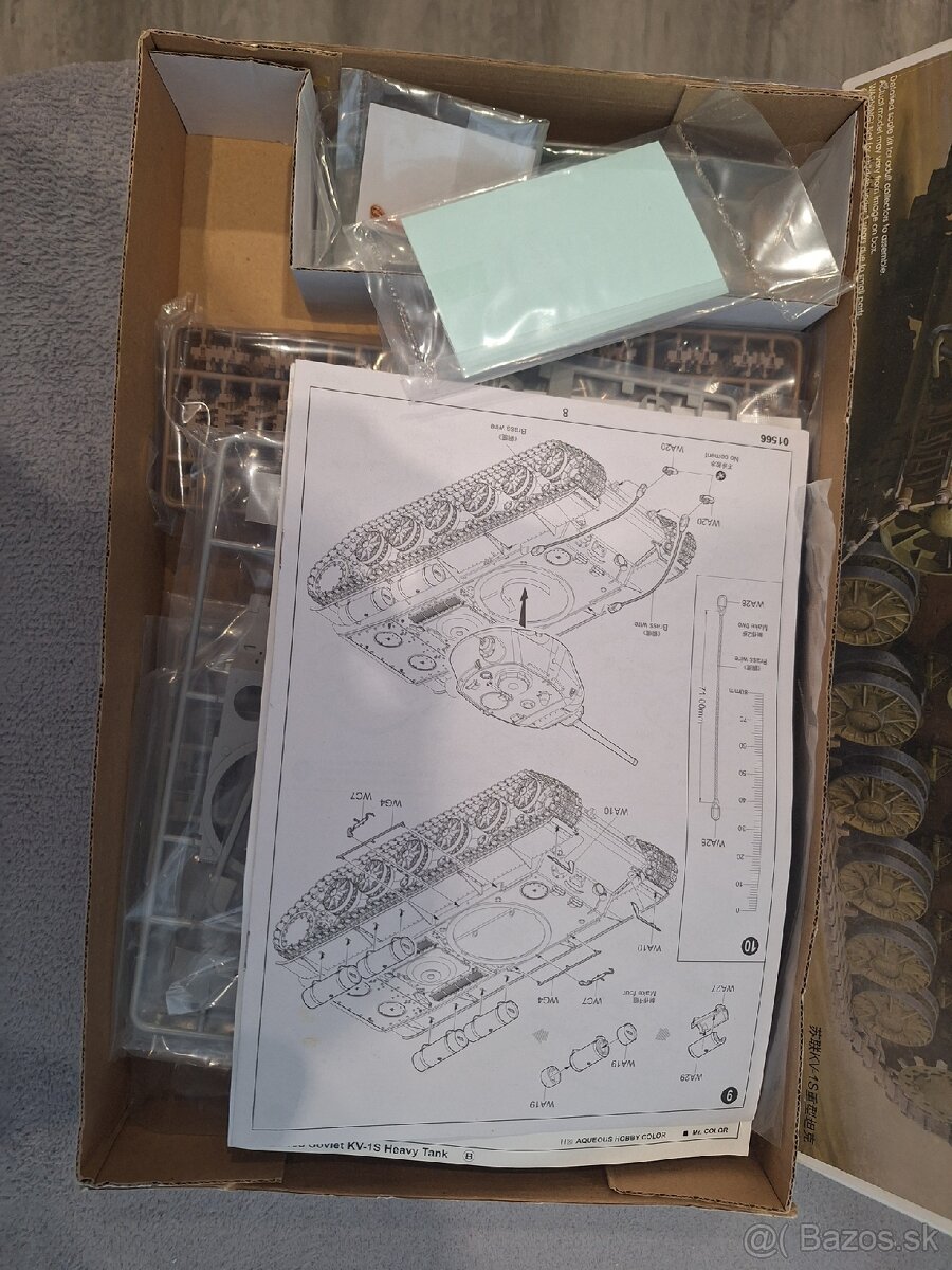 Model Soviet KV-1S - 3