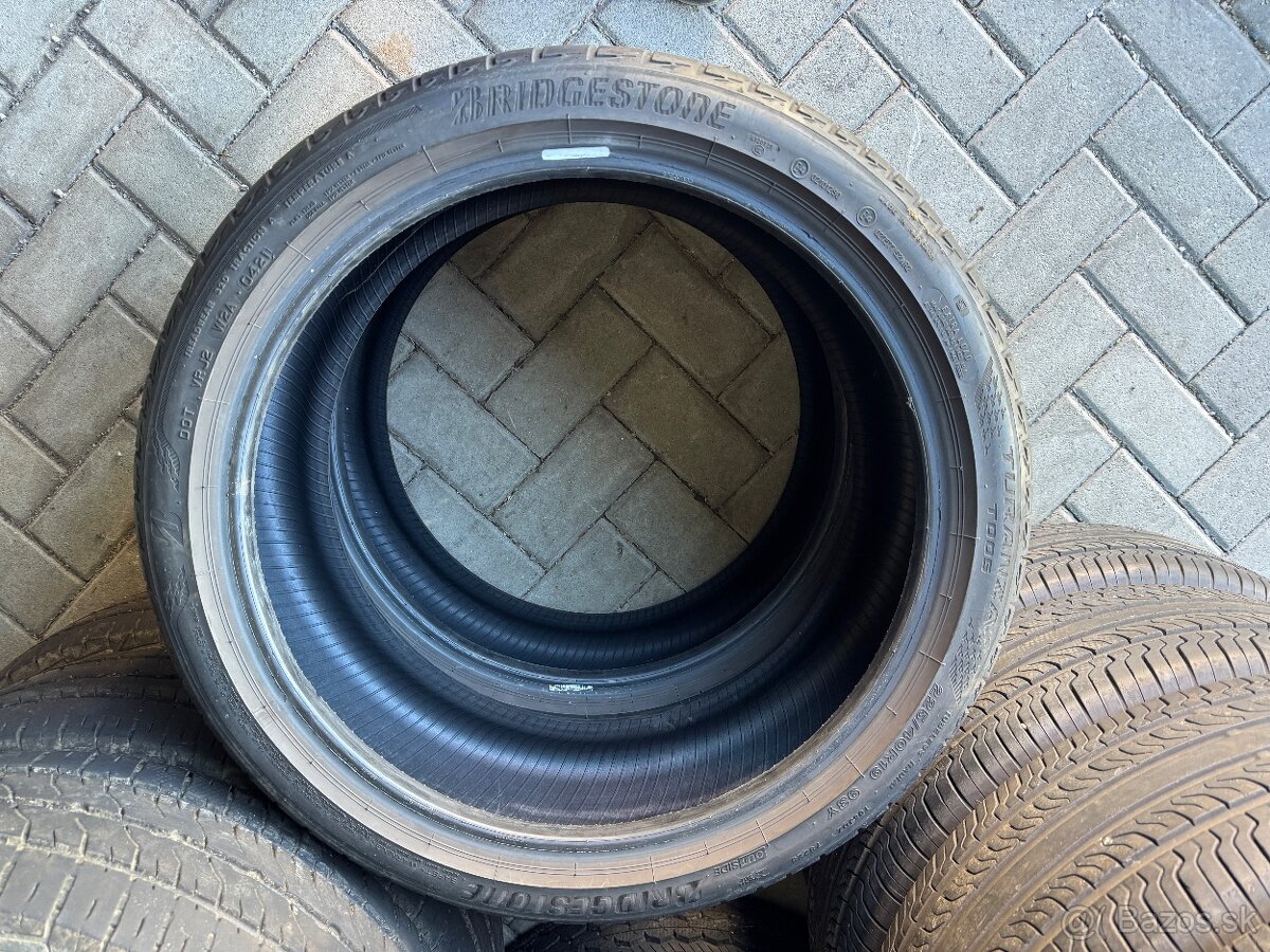 225/40R19 Bridgestone - 3