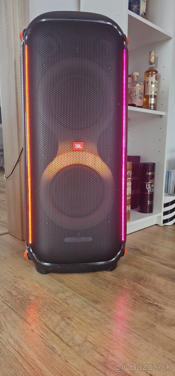 Jbl 710 - 3