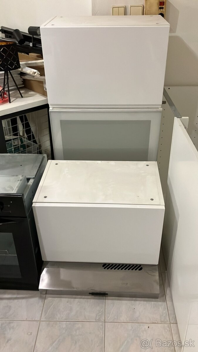 Ikea kuchyňa - skrinky biele - 3