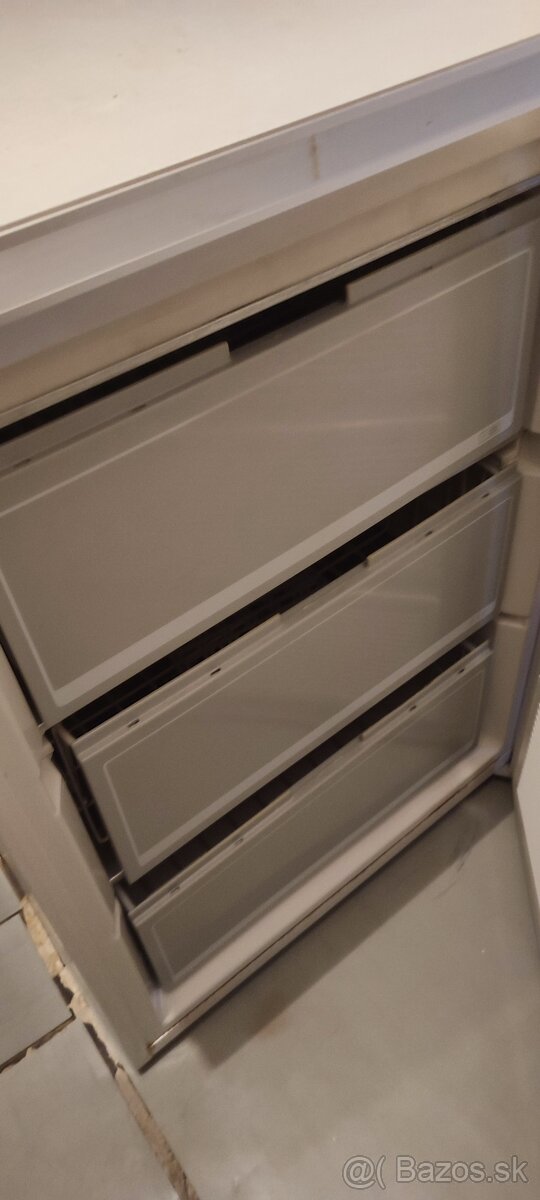 Stará mraznička - 3