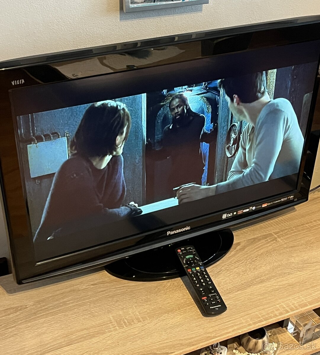 Panasonic TX-L32S10E - 3
