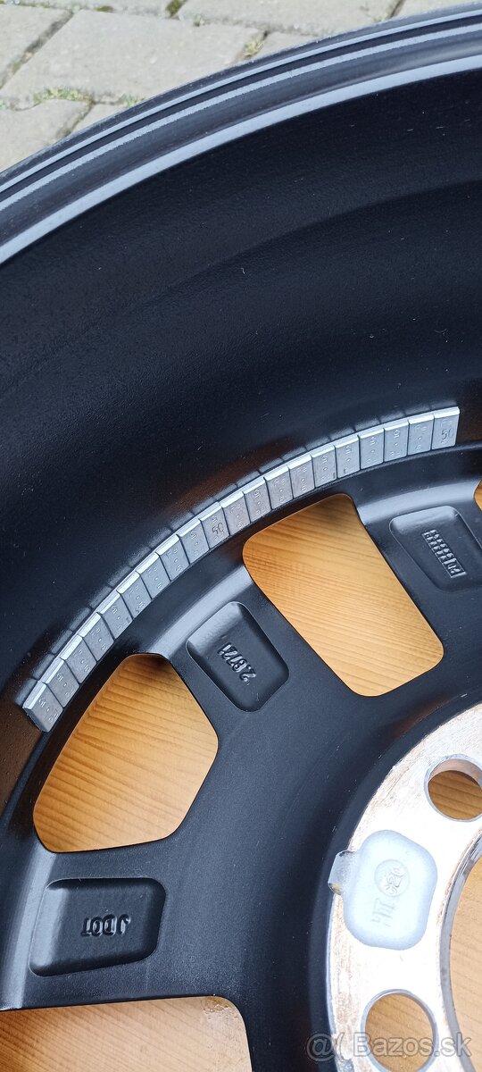 Toyota Hilux / Land Cruiser nové kolesa R18