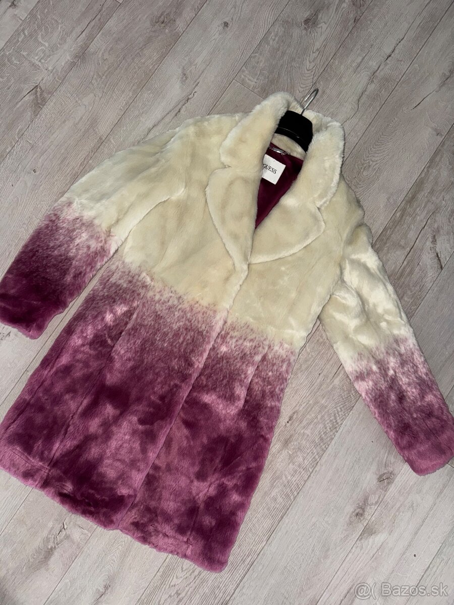 Guess originál kožuch S\M - 3