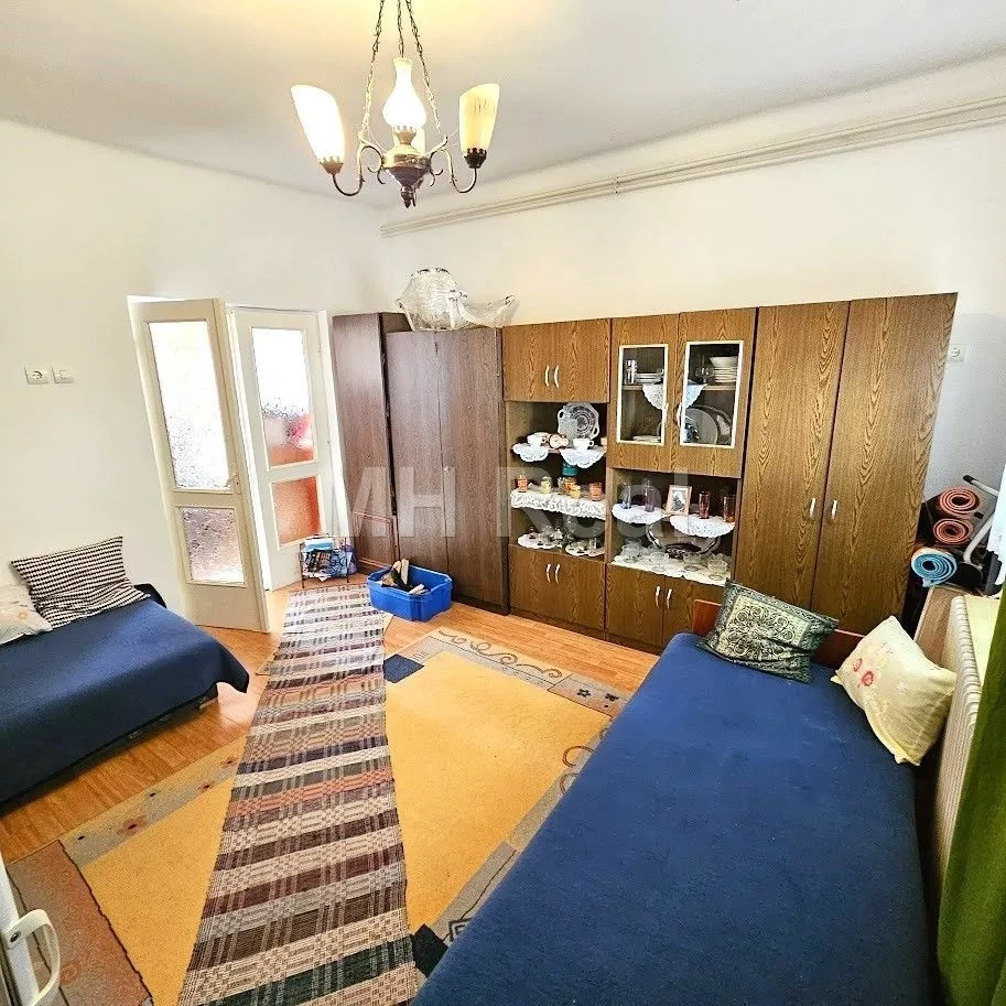 FORRÓ - Maďarsko kompletná rek. RD, garáž, upravená záhrada - 3