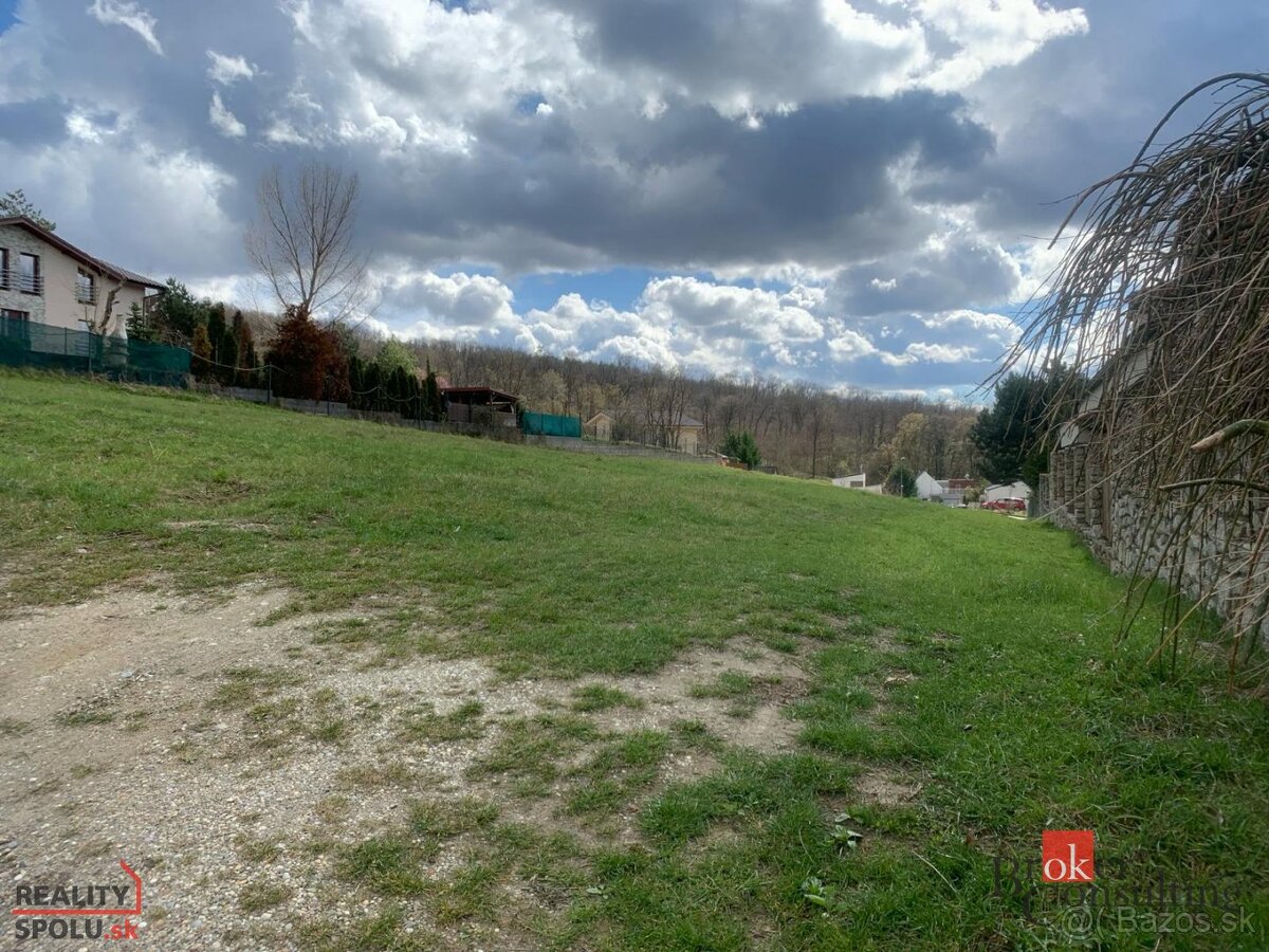 Stavebný pozemok 811 m² s výhľadom na Malé Karpaty | Mariank - 3