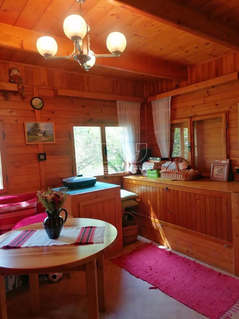 ZNÍŽENÁ CENA Na predaj čarovný drevený zrub v... - 3