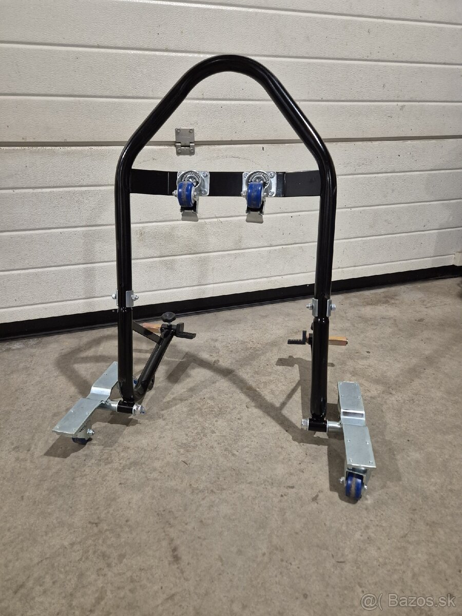 Stojan na motorku - 3