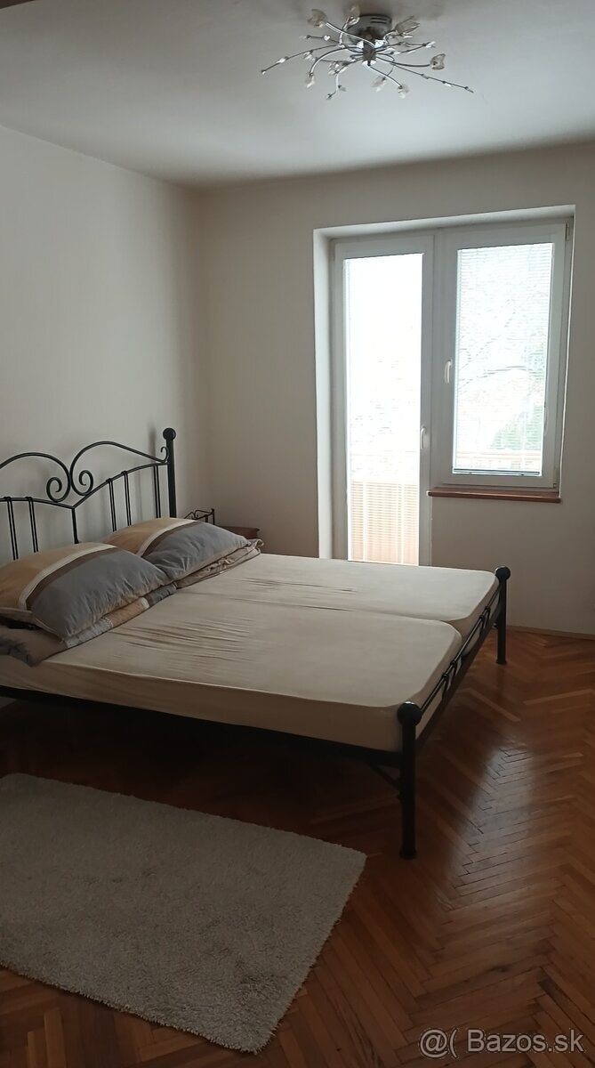 Predám 2-izbový byt v tichej lokalite - 3
