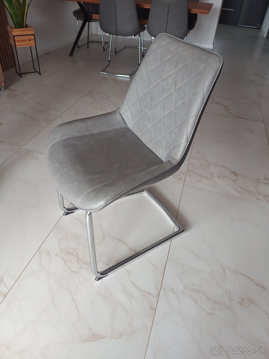 Jedalenske stolicky - 3