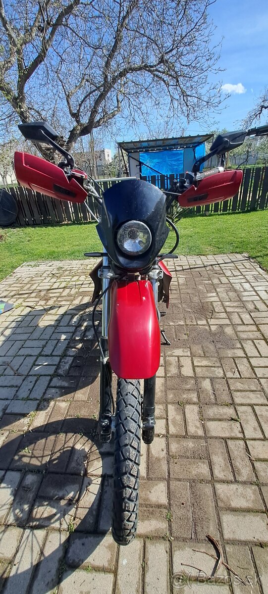 Predám enduro yuki st 125 - 3