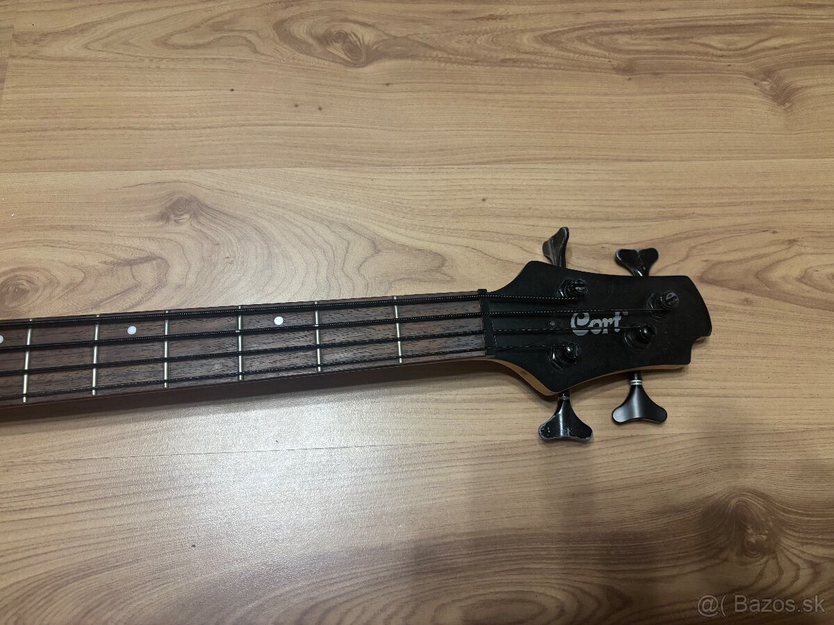 Basgitara Cort - 3