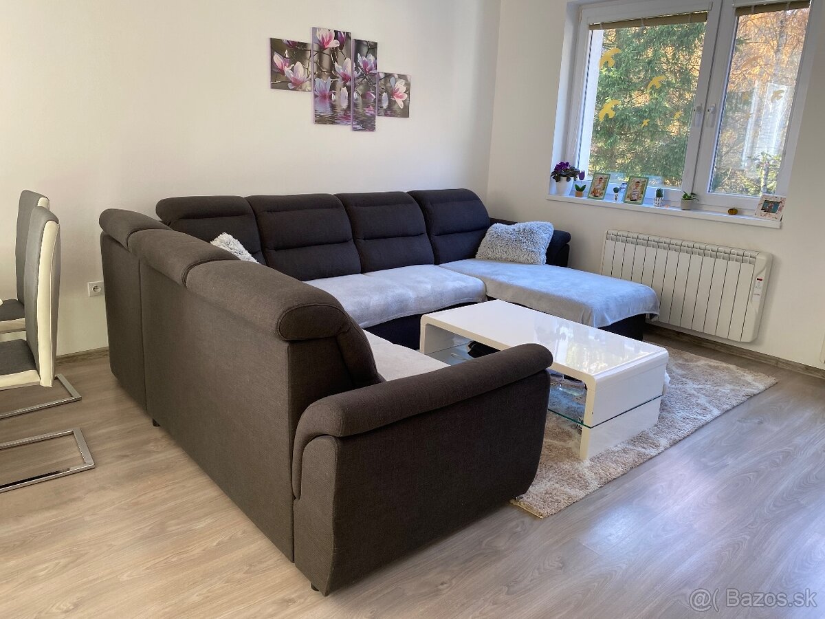 Veľký priestranný gauč - 3