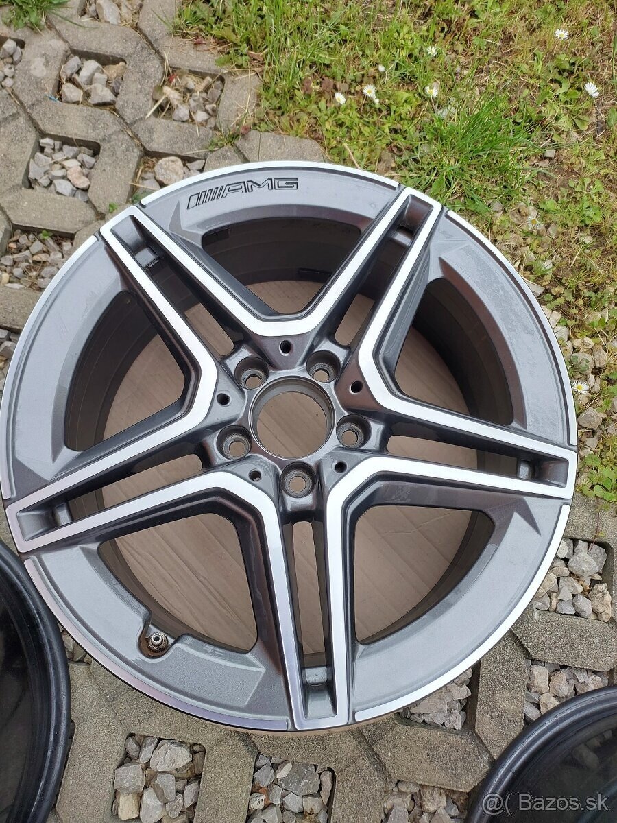 r18 nové 4ks AMG MERCEDES A B W177 W247 CLA C118 7,5J ET49 - 3