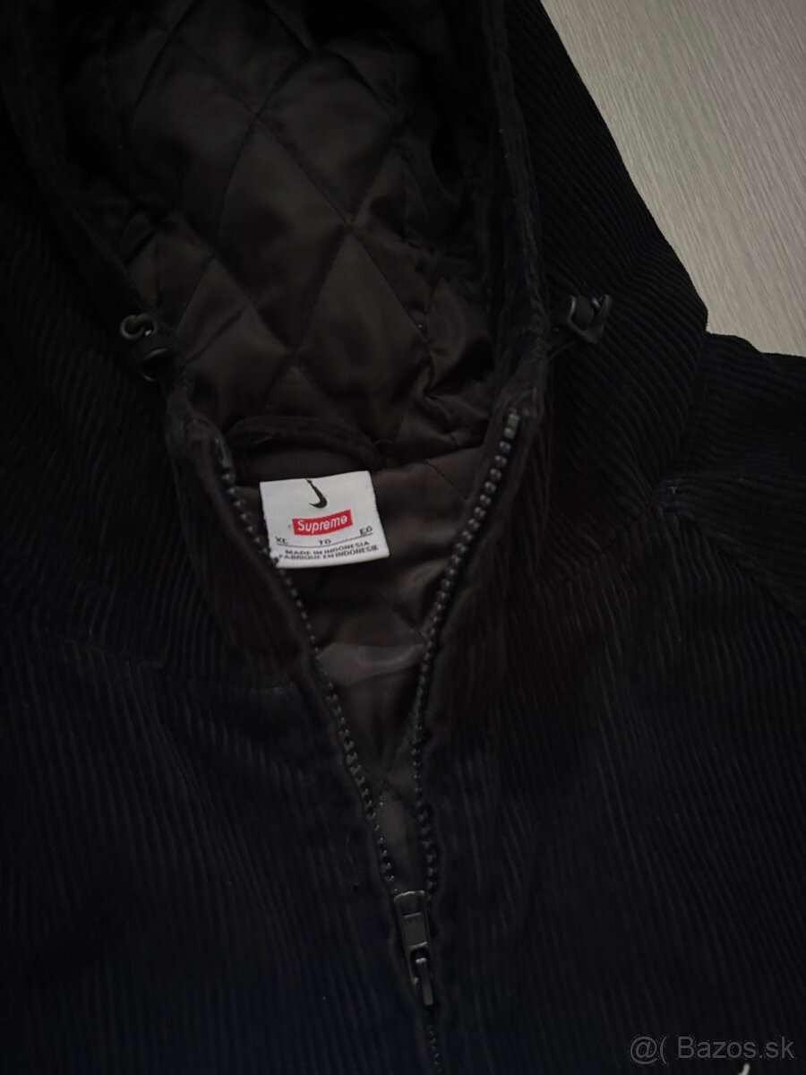 Nike x Supreme Arc Corduroy Bunda - 3