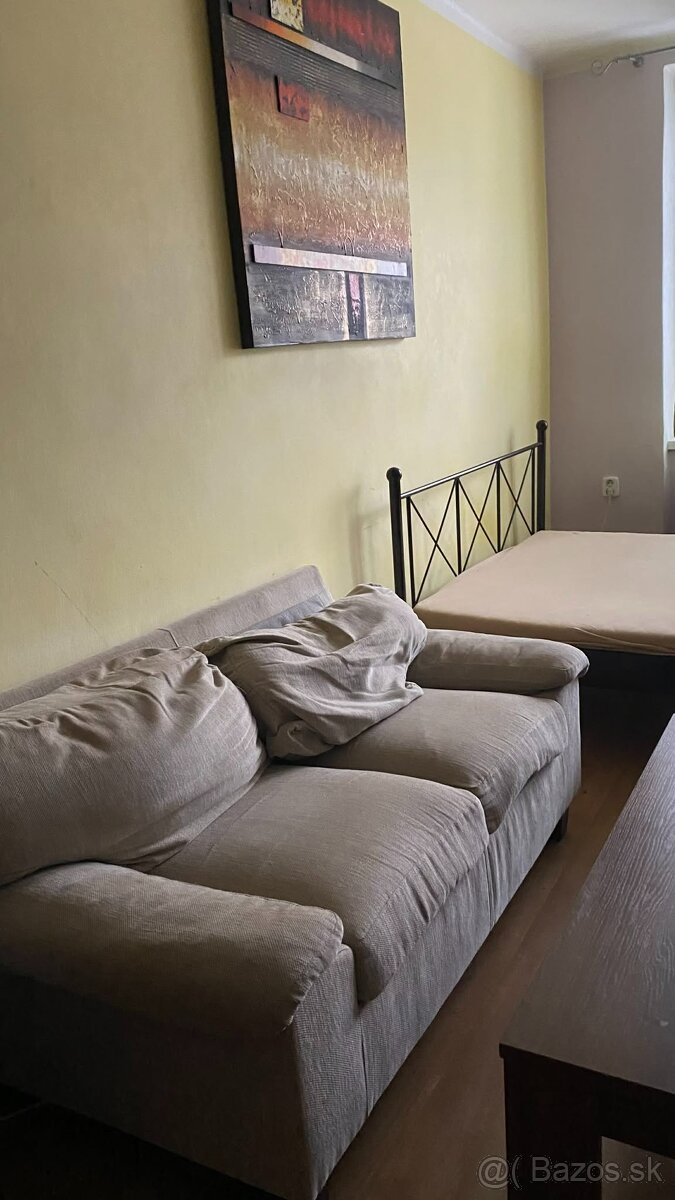 Hľadáme spolubývajúcu (žena) - 3