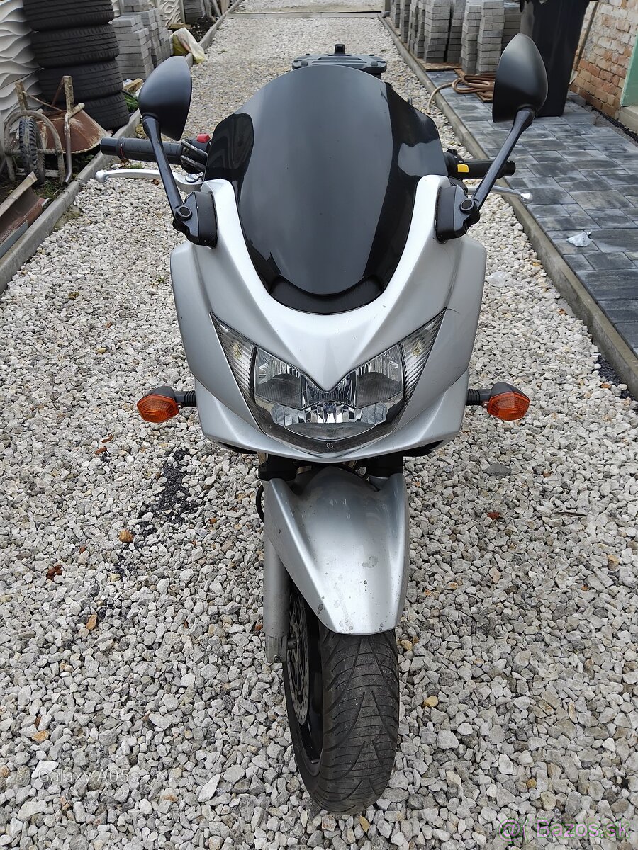 Suzuki bandit S 650 - 3