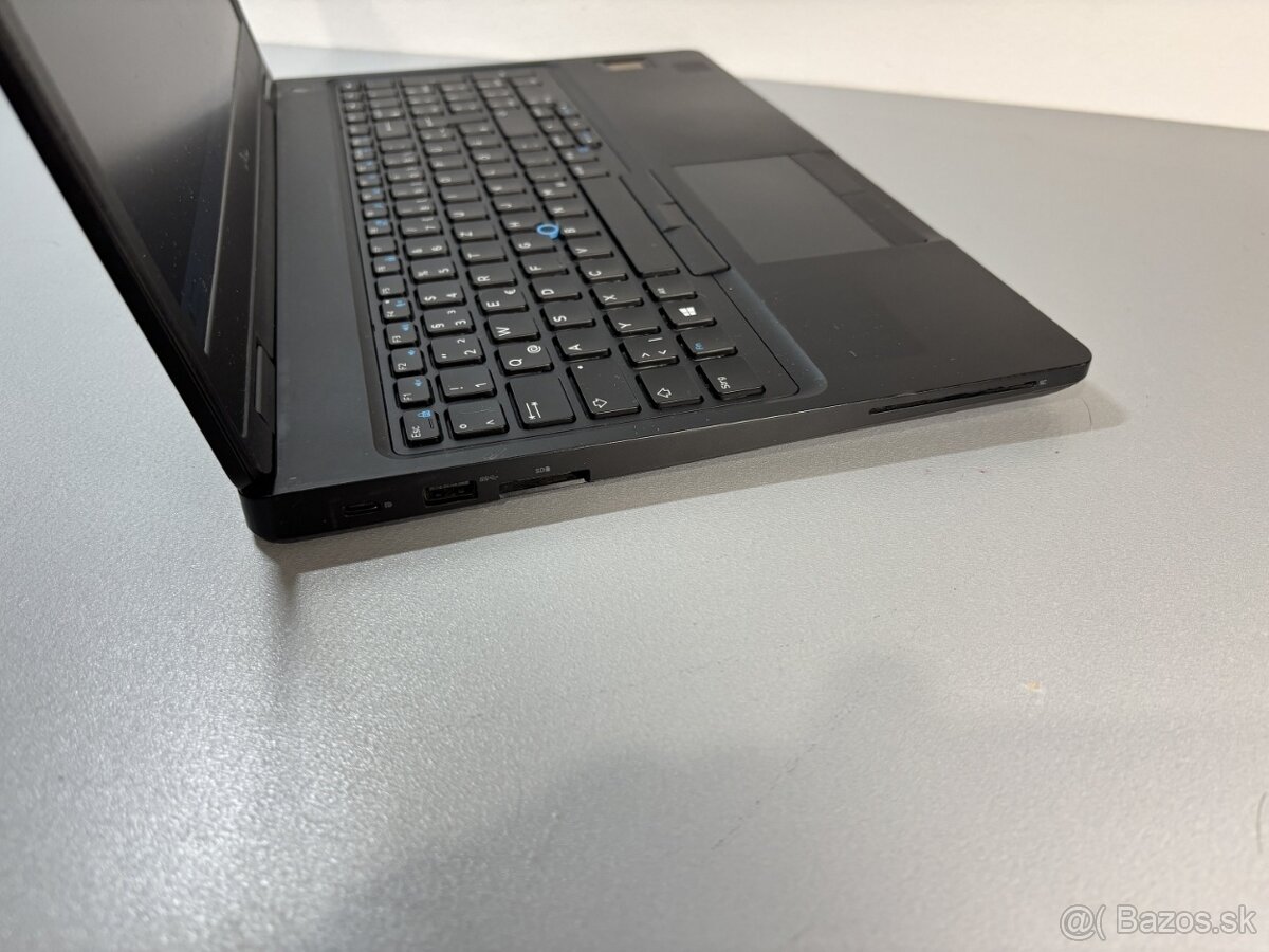 #107 Dell Latitude 5590/i5 8350U/32GB DDR4/256GB SSD - 3