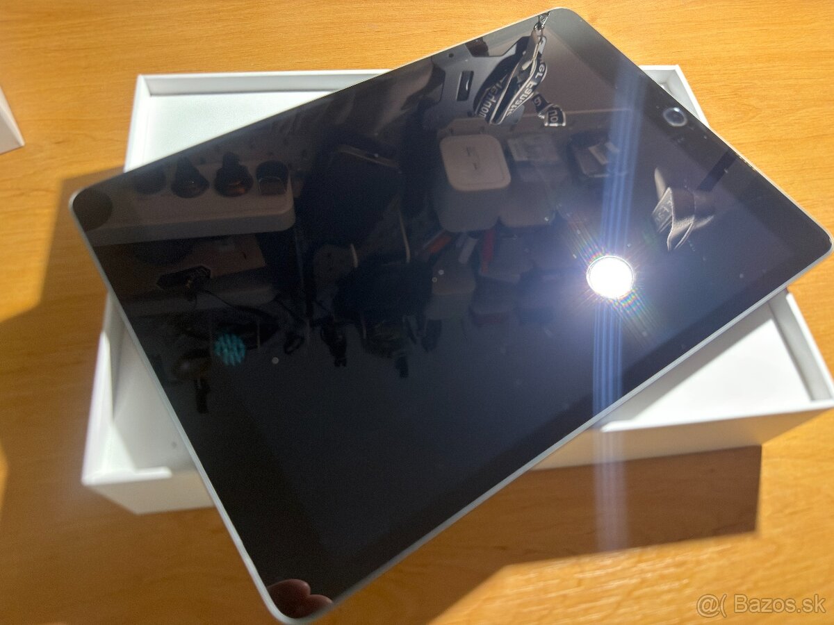 Apple iPad 10,2 64Gb + klávesnica a kryt, ZÁRUKA - 3