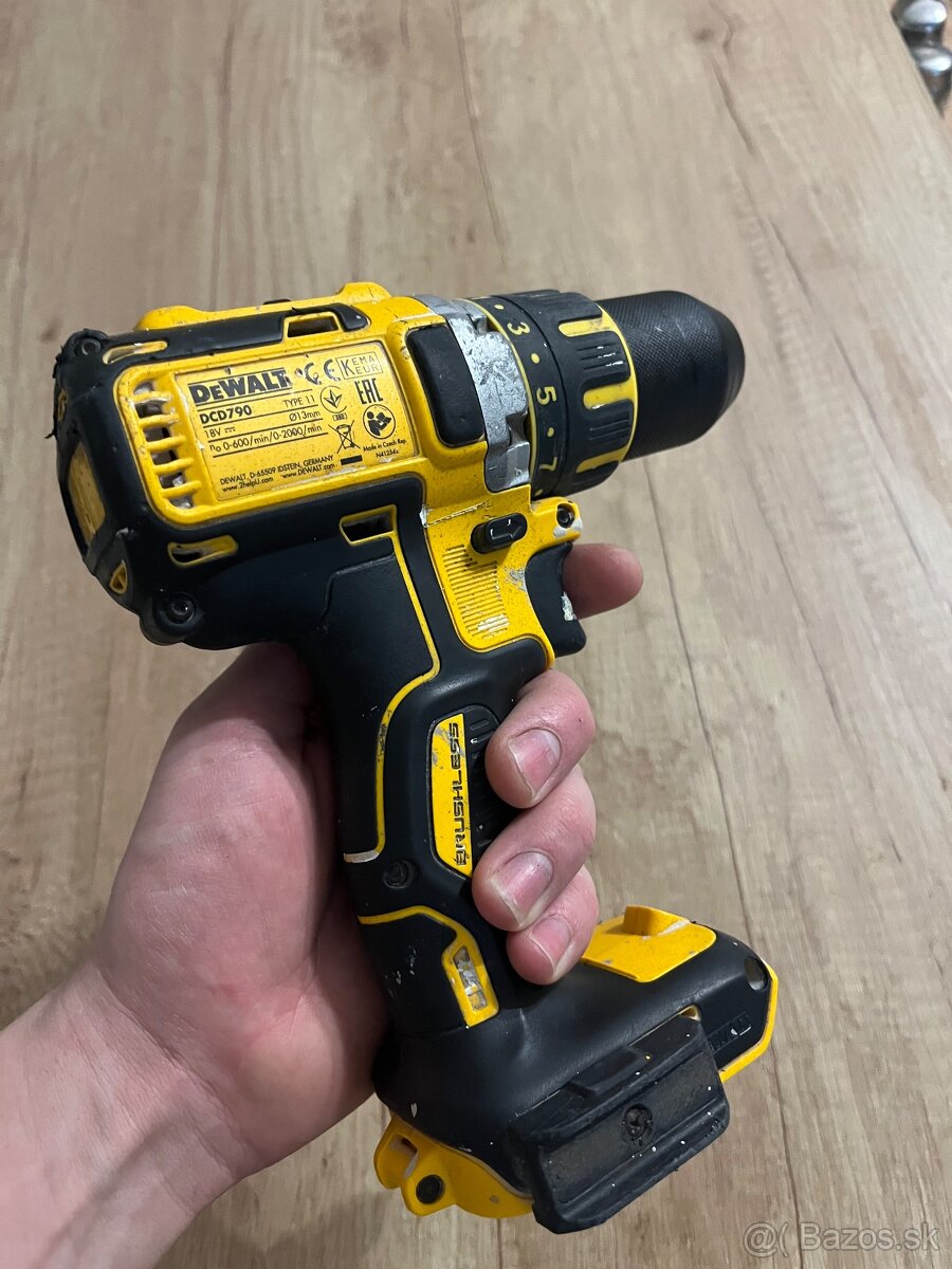 DeWALT DCD790 – kompaktná aku vŕtačka - 3