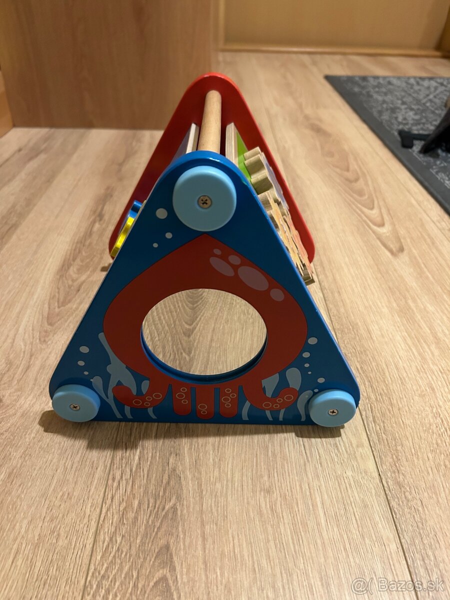 Drevená interaktívna hračka - 3