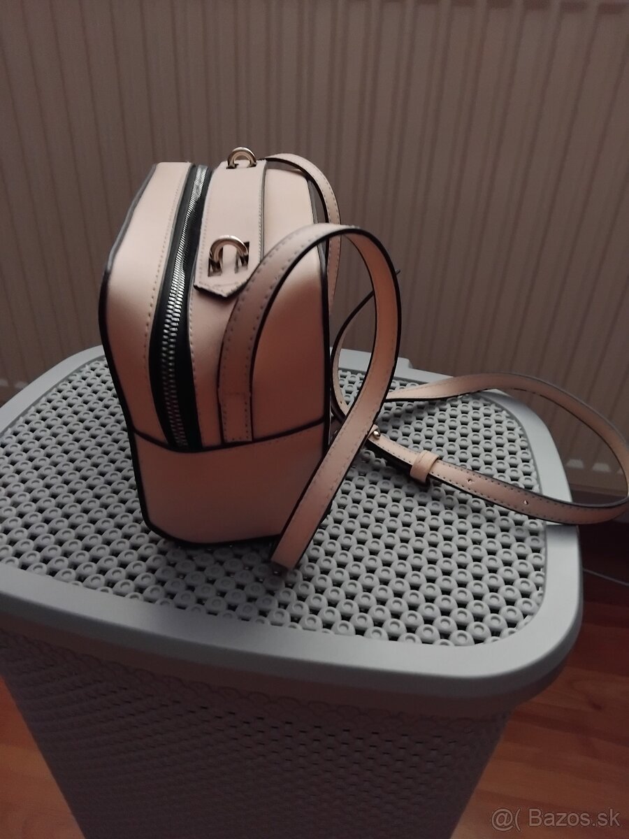 Damska ruzova kabelka - 3