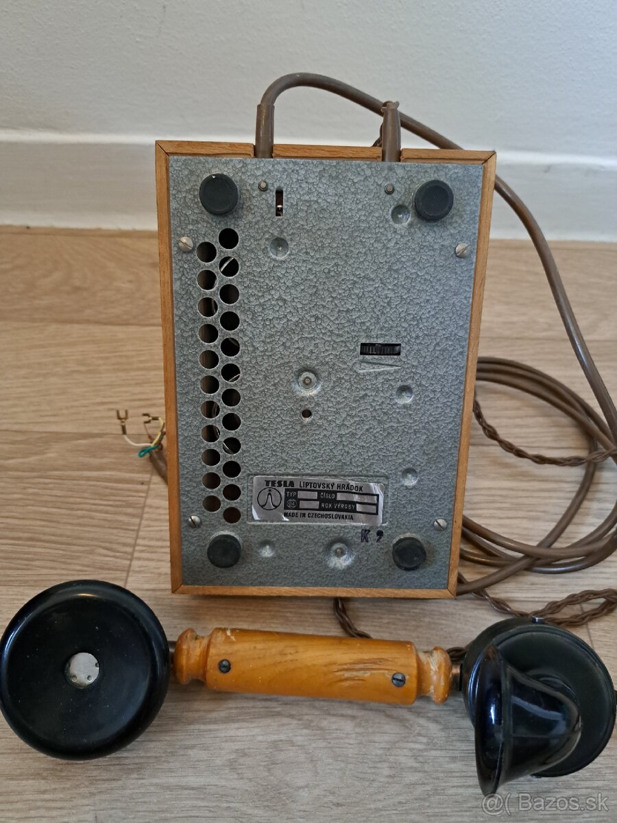 Telefon TESLA - 3