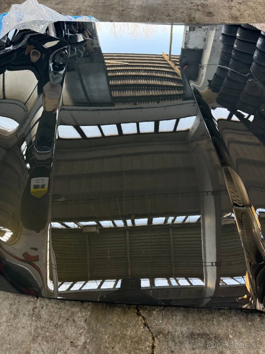 Kapota BMW XM G09 - 3