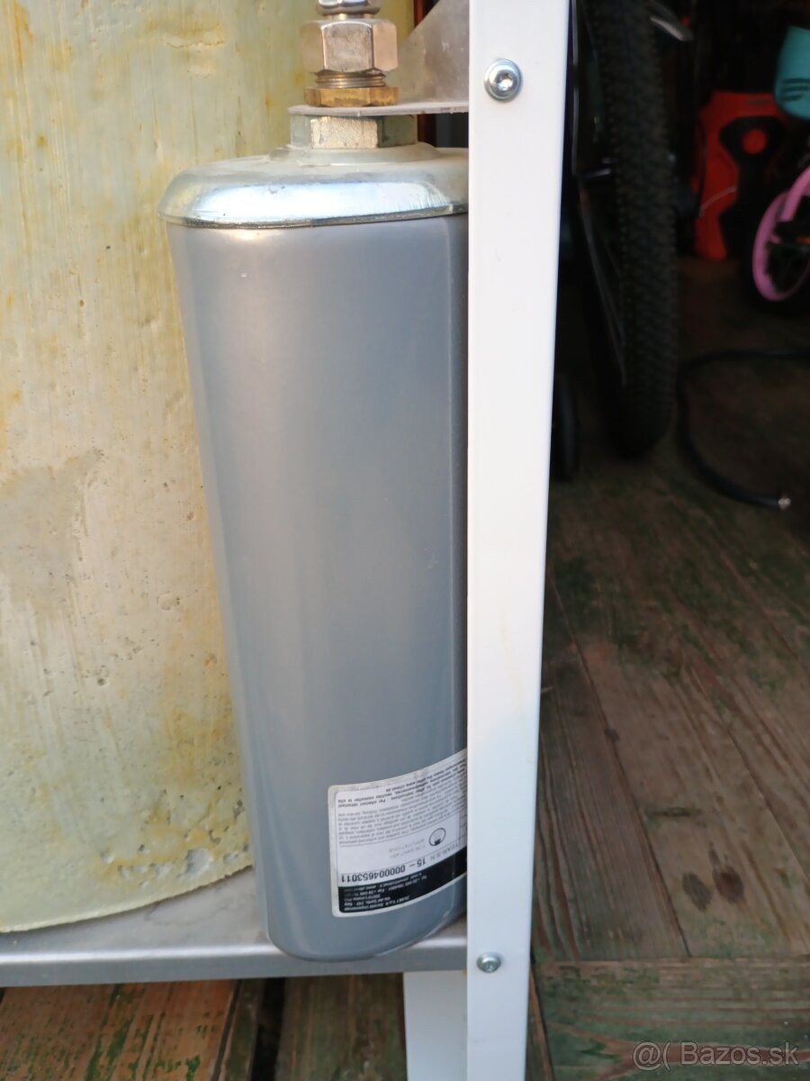 Predám 60l plynový bojler - protherm - 3