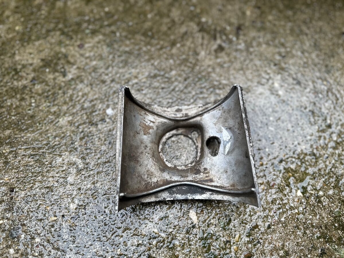 Kryt na karburator - 3