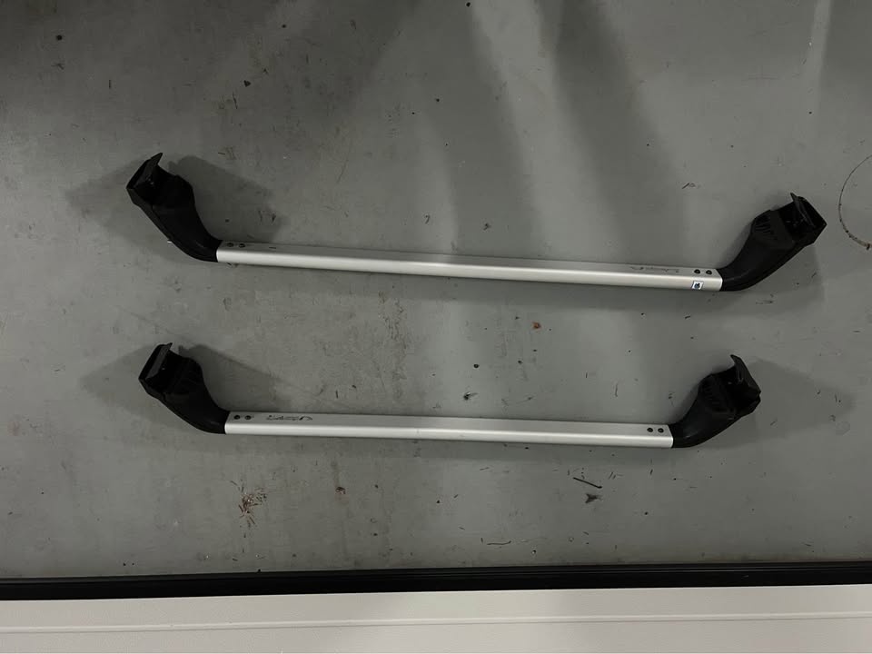 Predám originál VW Passat B8 priečny nosič - 3
