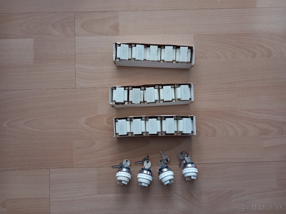Predám transformátory TR2 380/24. 2VA, vypínače s kľúčom - 3