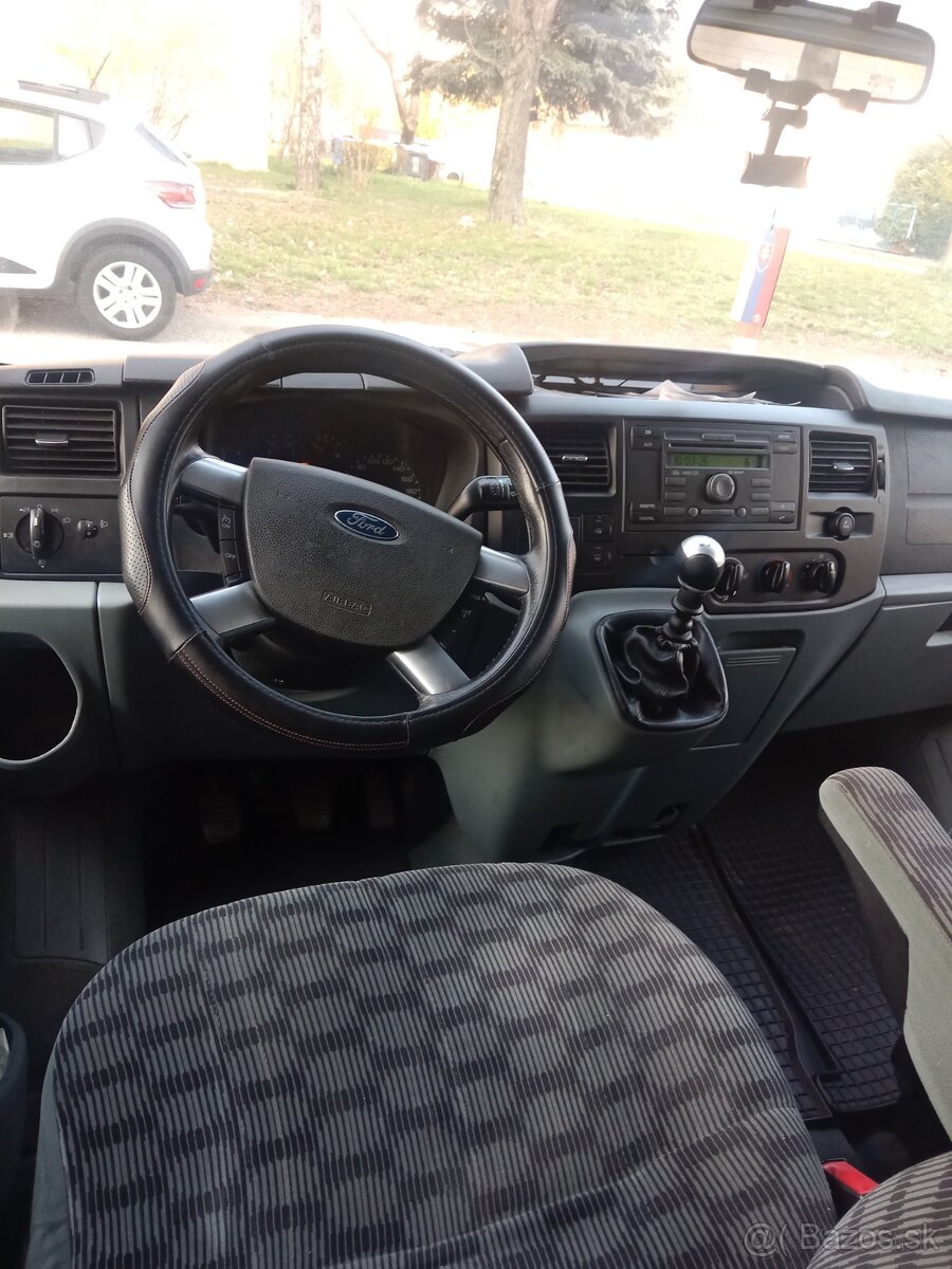 Ford transit turneo - 3